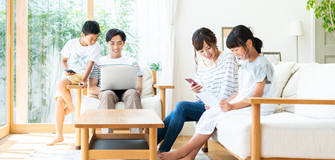 スマホ、タブレット、パソコン、テレビ